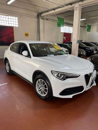 Alfa Romeo Stelvio 2.2 Diesel AT8 Q4 140 kW image number 2