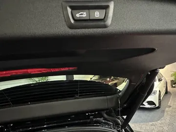 Car image 41