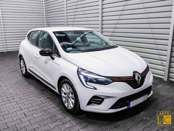 Renault Clio TCe Intens 74 kW image number 1