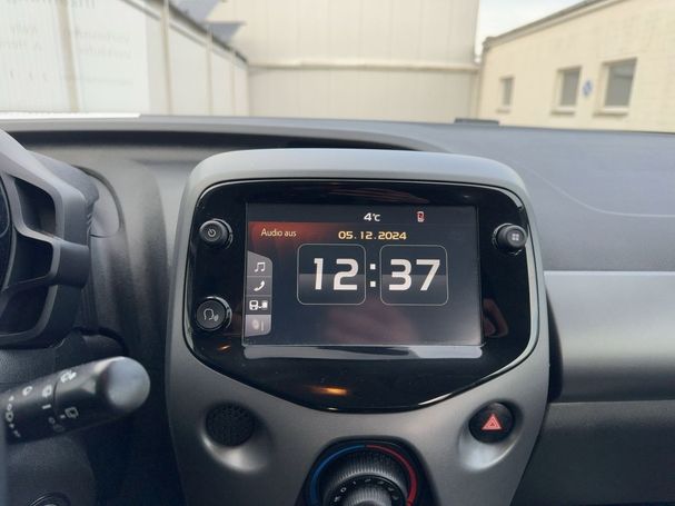 Toyota Aygo 53 kW image number 10