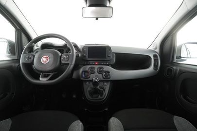 Car image 11