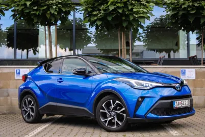 Car image 2