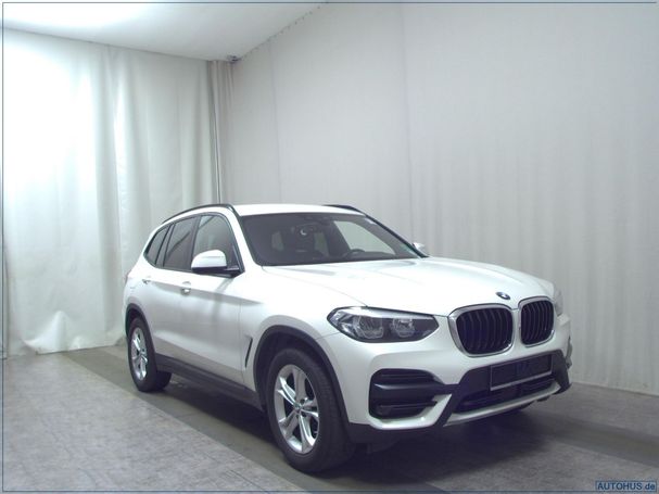 BMW X3 xDrive20i 135 kW image number 2