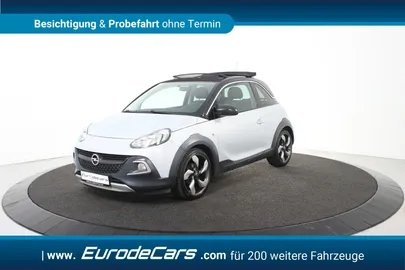 Car image 3