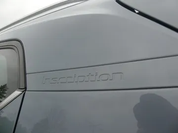 Car image 34