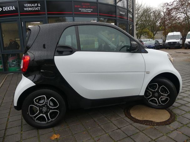 Smart ForTwo coupe EQ 60 kW image number 16