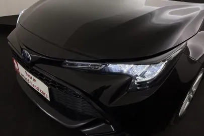 Car image 28