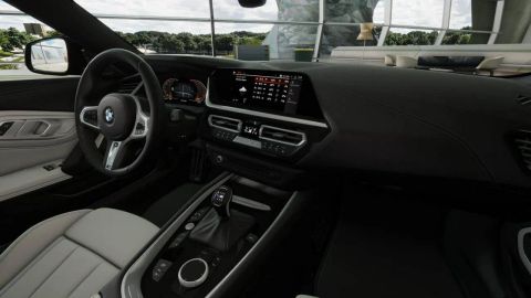 Car image 13