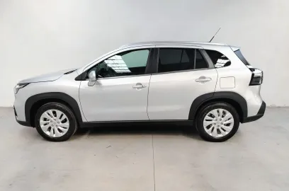 Car image 5