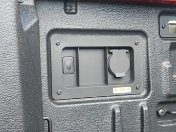 Car image 29
