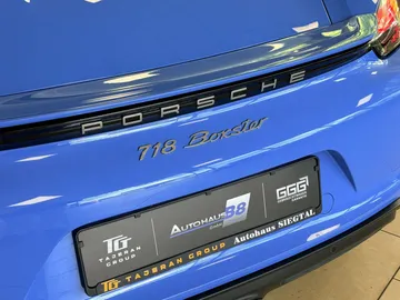 Car image 24