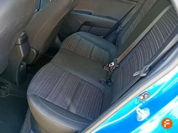 Car image 28