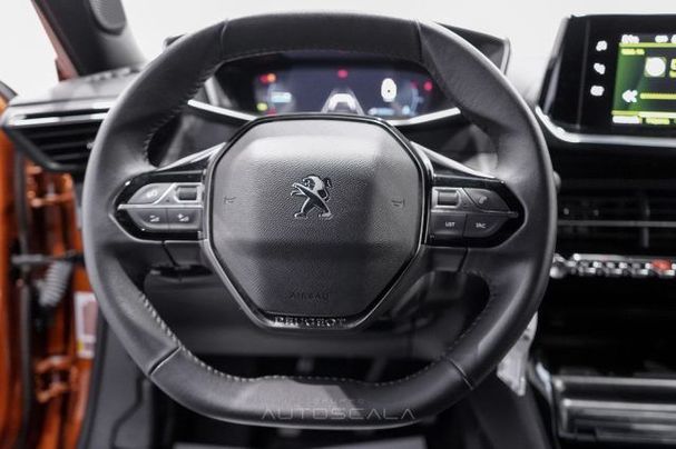 Peugeot 2008 1.2 PureTech 74 kW image number 13