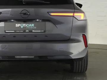 Car image 38