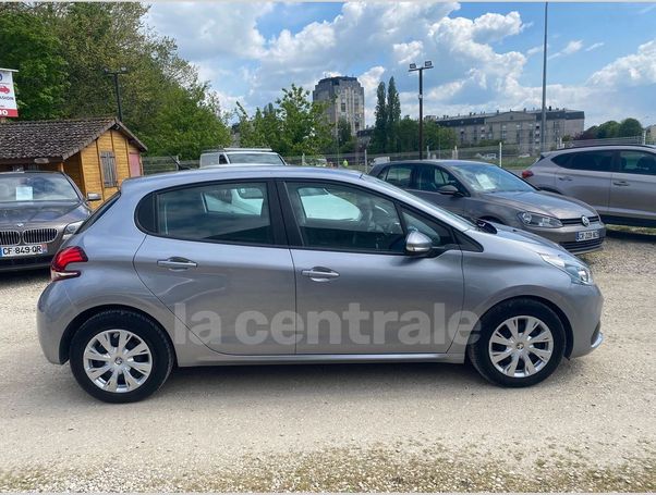 Peugeot 208 BlueHDi 100 Active 75 kW image number 4