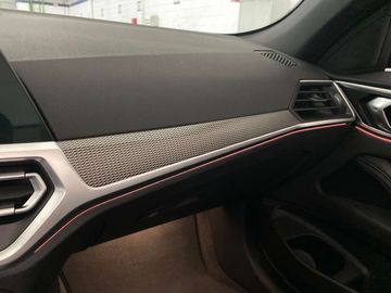 Car image 36