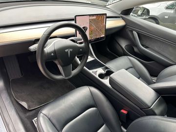 Car image 31