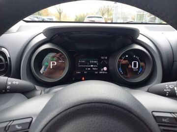 Car image 11