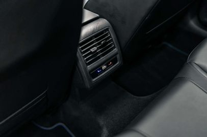 Car image 48