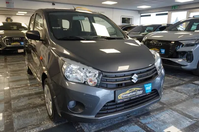 Car image 3