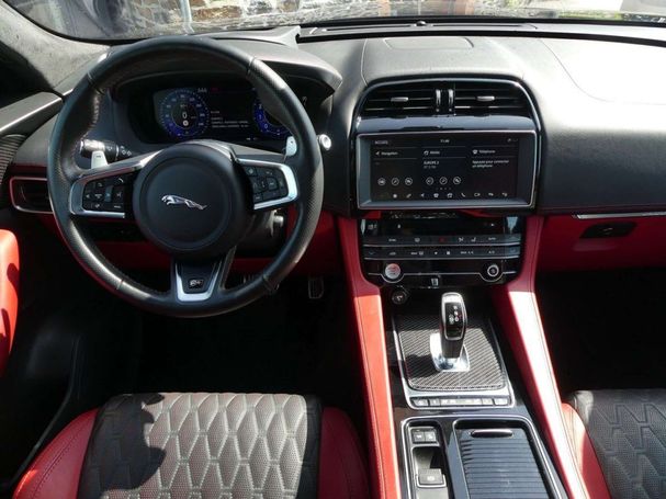 Jaguar F-Pace AWD SVR 405 kW image number 8