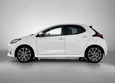 Car image 3