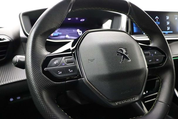 Peugeot 2008 PureTech 130 96 kW image number 30