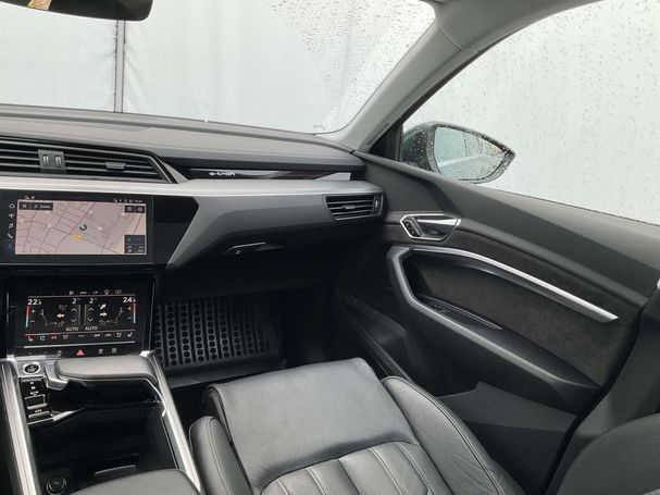 Audi e-tron 55 quattro 300 kW image number 32