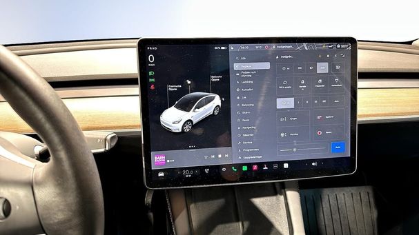 Tesla Model Y Long Range AWD 383 kW image number 10