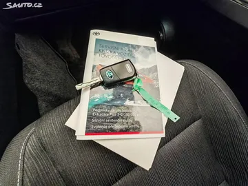 Car image 36