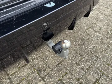 Car image 36