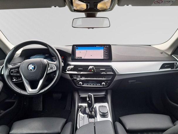 BMW 530 Touring 215 kW image number 6