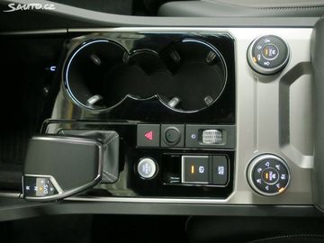 Car image 37