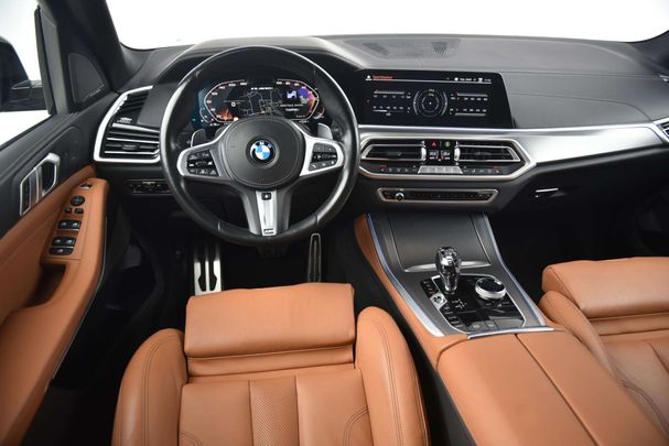 BMW X5 M50i xDrive 390 kW image number 27