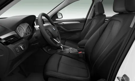 Car image 30