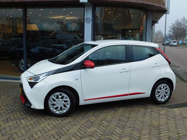 Toyota Aygo 54 kW image number 1