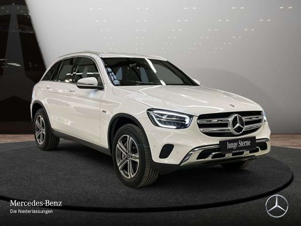 Mercedes-Benz GLC 300 e 235 kW image number 3