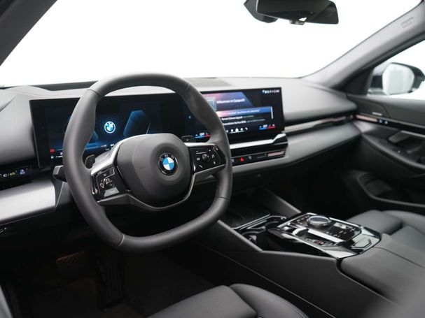 BMW 520i 140 kW image number 24