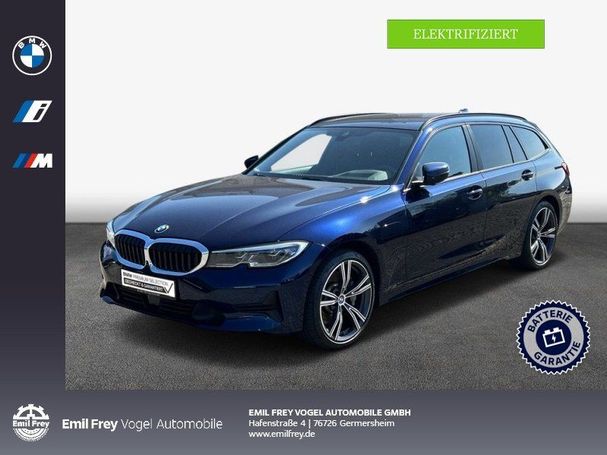 BMW 330e Touring Advantage xDrive 215 kW image number 1