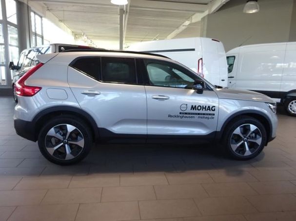 Volvo XC40 B3 Plus Dark 120 kW image number 6