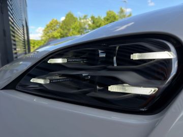 Car image 29