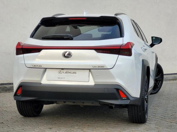 Lexus UX 200 126 kW image number 4