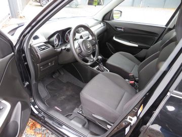 Car image 9