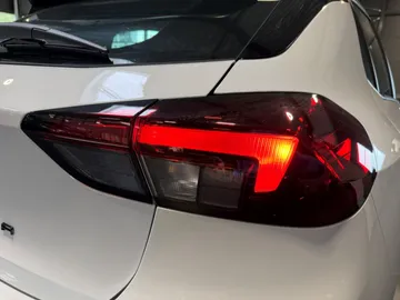 Car image 24
