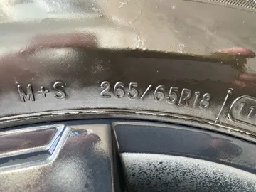 Car image 27