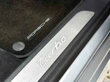 Car image 42