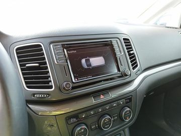 Car image 36