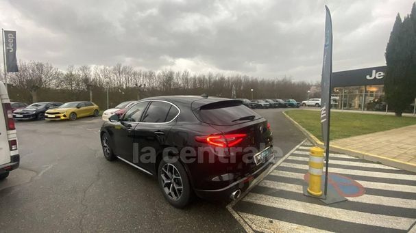 Alfa Romeo Stelvio 2.2 Diesel AT8 118 kW image number 4