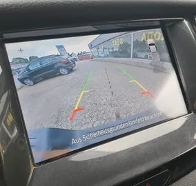 Car image 32