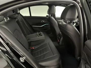 Car image 45